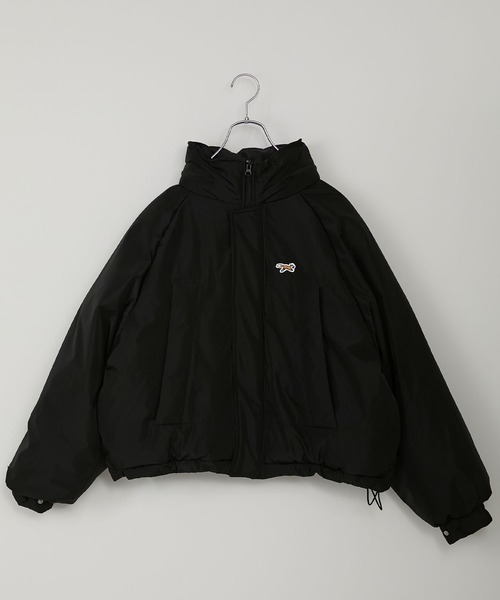 MONO-MART(モノマート)の「PENNEYS/ペニーズ 別注 <撥水/防風> THE FOX ロゴ ワンポイント刺繍 ドロスト 中綿モンスターブルゾン(ダウンジャケット/コート・レディース・ブラック/アイボリー/ライトカーキ/ベージュ・M/L)」の5枚目の写真