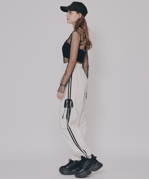 REDYAZEL（レディアゼル）の「サイドリボンラインパラシュートパンツ（その他パンツ・レディース・ピンク/ライトグレー/ブラック/キナリ・FREE）」の6枚目の写真