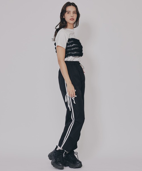 REDYAZEL（レディアゼル）の「サイドリボンラインパラシュートパンツ（その他パンツ・レディース・ピンク/ライトグレー/ブラック/キナリ・FREE）」の18枚目の写真