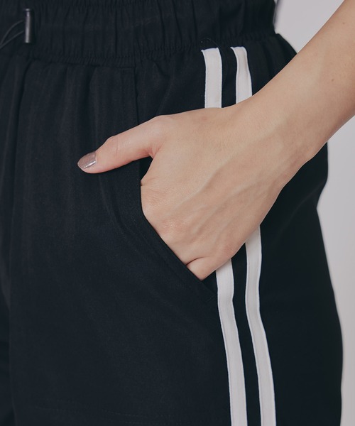 REDYAZEL（レディアゼル）の「サイドリボンラインパラシュートパンツ（その他パンツ・レディース・ピンク/ライトグレー/ブラック/キナリ・FREE）」の13枚目の写真