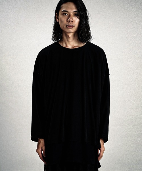 NO ID.(ノーアイディ)の「【NO ID.】Layered Crew-Neck Big Pullover / レイヤード クルーネック ビッグ プルオーバー(Tシャツ/カットソー・メンズ・グレー/その他23/ブラック・ONE SIZE)」の4枚目の写真