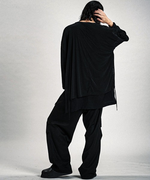 NO ID.(ノーアイディ)の「【NO ID.】Layered Crew-Neck Big Pullover / レイヤード クルーネック ビッグ プルオーバー(Tシャツ/カットソー・メンズ・グレー/その他23/ブラック・ONE SIZE)」の11枚目の写真