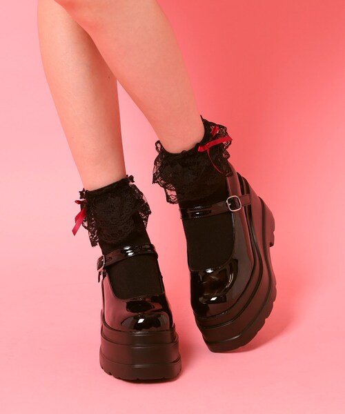 cs T&P（シーエスティーアンドピー）の「ストラップ厚底パンプス（パンプス・レディース・ホワイト系2/シルバー/ブラック系1・LL/L/M/S）」の2枚目の写真