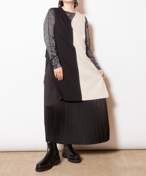 OSMOSIS(オズモーシス)の「2WAYレイヤードプリーツワンピース(ワンピース・レディース・その他/ブラック/ライトグレー・ONE SIZE)」の7枚目の写真