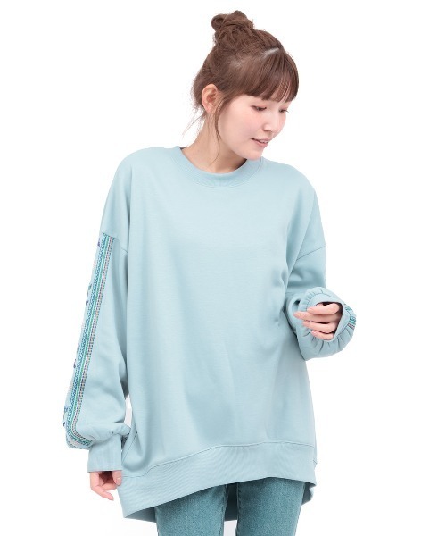 チチカカ(チチカカ)の「裏シャギー刺繍ポカクルーネックプルオーバー(スウェット・レディース・ブラック/アイボリー/ライトブルー・FREE)」の19枚目の写真