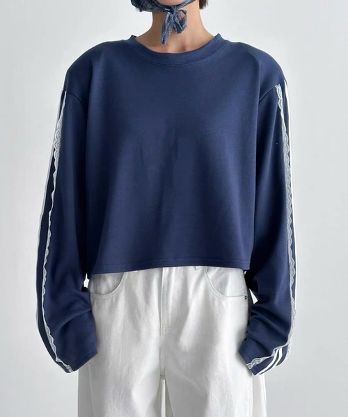 Doula Doula(ドゥーラドゥーラ)の「レースライン入りクロップド丈スウェット(Tシャツ/カットソー・レディース・ブラック/ネイビー/ライトグレー・FREE)」の13枚目の写真
