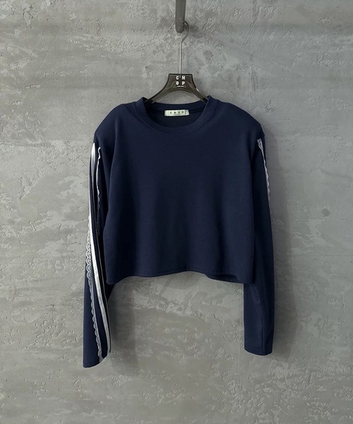 Doula Doula(ドゥーラドゥーラ)の「レースライン入りクロップド丈スウェット(Tシャツ/カットソー・レディース・ブラック/ネイビー/ライトグレー・FREE)」の19枚目の写真