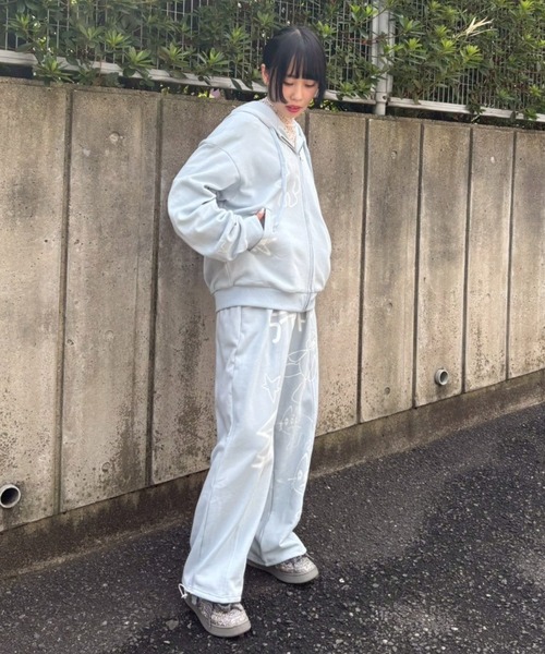 Candy Stripper（キャンディストリッパー）の「GRAFFITI PRINT フーディー（パーカー・レディース・ブラック/ブルー/ヘザーグレー・FREE）」の20枚目の写真