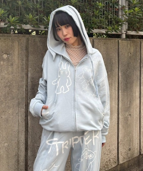 Candy Stripper（キャンディストリッパー）の「GRAFFITI PRINT フーディー（パーカー・レディース・ブラック/ブルー/ヘザーグレー・FREE）」の16枚目の写真