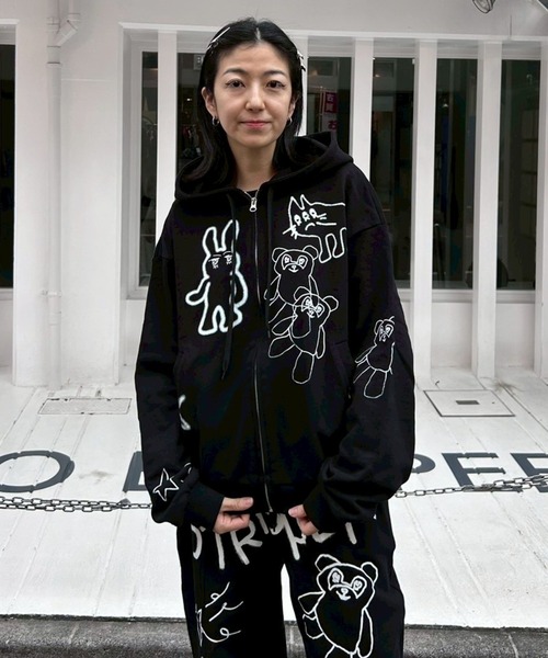 GRAFFITI PRINT フーディー（パーカー）｜Candy Stripper（キャンディ