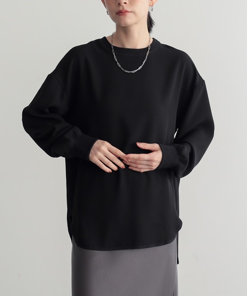 for/c(フォーシー)の「ジョーゼットきれいめカジュアルロングスリーブブラウス【サスティナブル】(Tシャツ/カットソー・レディース・ブラック/オフホワイト・M/L)」の11枚目の写真