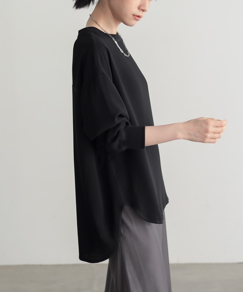 for/c(フォーシー)の「ジョーゼットきれいめカジュアルロングスリーブブラウス【サスティナブル】(Tシャツ/カットソー・レディース・ブラック/オフホワイト・M/L)」の13枚目の写真