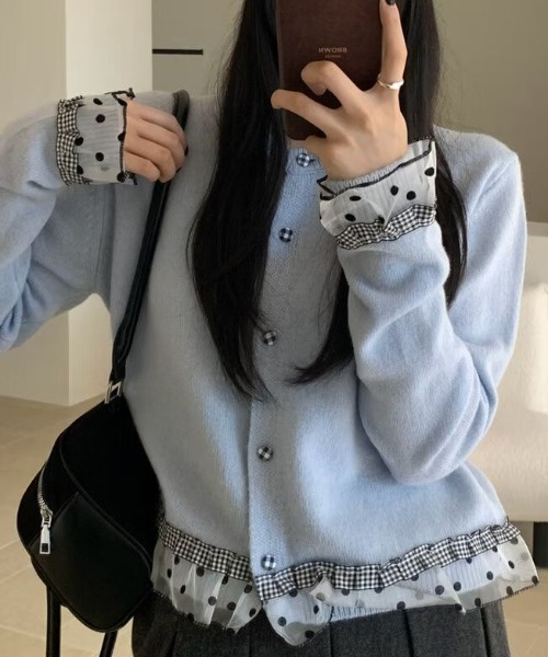Sibra（シブラ）の「ドットチュール×チェックフリルレイヤード風カーディガン（カーディガン/ボレロ・レディース・ブラック/ブルー/グレー/アイボリー/イエロー/レッド/ピンク・M）」の4枚目の写真