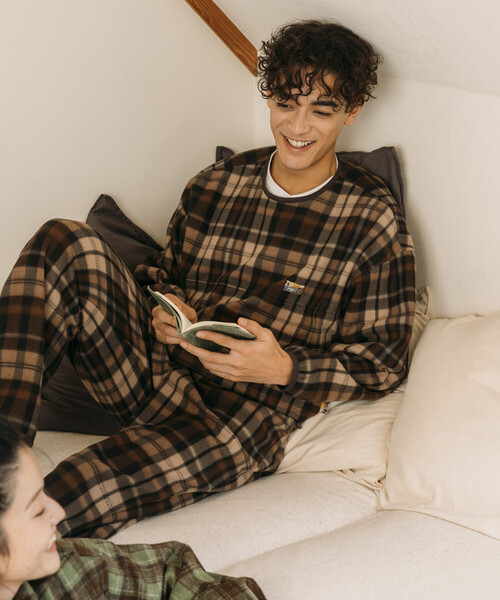 【山田】プリーツプリーズ　Wrap セット PLEATS PLEASE ISSEY MIYAKE カタログ – isseymiyake.com