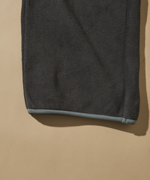 FREAK'S STORE(フリークスストア)の「ビッグシルエット ワンポイントロゴ スピンドル フリースセットアップ クルーネックプルオーバー パンツセット(ルームウェア/パジャマ・メンズ・チャコールグレー/ブラック/ネイビー/ナチュラル/ブルー系その他/チェック/オリーブ・SMALL/MEDIUM/LARGE)」の18枚目の写真