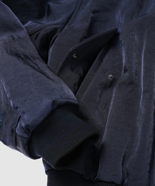 DRIES VAN NOTEN（ドリスヴァンノッテン）の「VENLO 2328 M.W.JACKET（ブルゾン・メンズ・ネイビー/サンドベージュ/その他・L/M）」の6枚目の写真