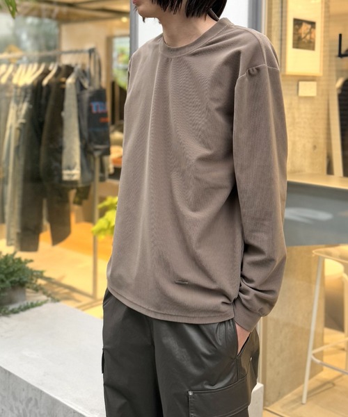 LOVELESS(ラブレス)の「ハイテンションコールトップス(Tシャツ/カットソー・メンズ・オフホワイト/ブラウン系その他2/ブラック・L/M)」の4枚目の写真