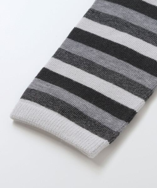 BeBe（ベベ）の「マルチボーダーレギンス+ショートルーズソックスセット(80~140cm)（レギンス/スパッツ・キッズ・グレー系その他/パープル系その他・XS/L/S/M）」の6枚目の写真