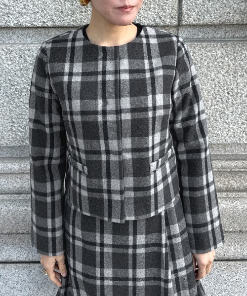JENNE(ジェンヌ)の「JENNEチェックジャケット(その他アウター・レディース・ネイビー/ブラック・LARGE/MEDIUM/SMALL)」の4枚目の写真