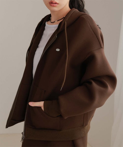 miette(ミエット)の「ダンボールダブルジップフードパーカー(パーカー・レディース・ブラック/グレー/ブラウン・L/M/S)」の4枚目の写真