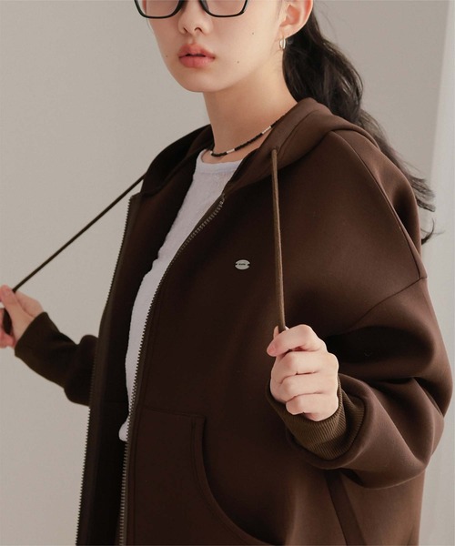 miette(ミエット)の「ダンボールダブルジップフードパーカー(パーカー・レディース・ブラック/グレー/ブラウン・L/M/S)」の9枚目の写真