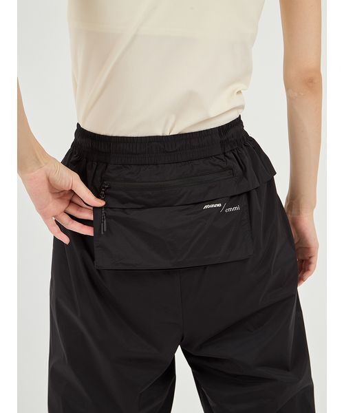 MIZUNO（ミズノ　）の「【emmi｜MIZUNO】ブレスサーモパンツ（スポーツグッズ・レディース・ブラック・S/M）」の7枚目の写真