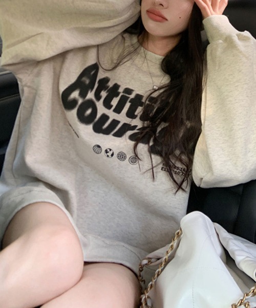 SallyLunn（サリーラン）の「ロゴプリントビッグスウェット（スウェット・レディース・ホワイト/ブラック・L/M）」の3枚目の写真