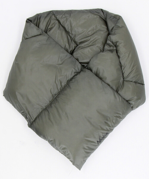 NANGA（ナンガ）の「NANGA/ナンガ PORTABLE LIGHT DOWN MUFFLER ポータブルライトダウンマフラー（マフラー・メンズ・ブラウン系その他/オリーブ/ブラック/ベージュ・ONE SIZE）」の4枚目の写真