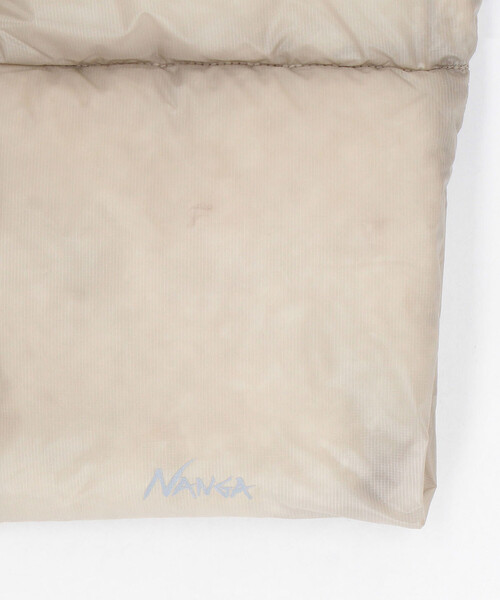 NANGA（ナンガ）の「NANGA/ナンガ PORTABLE LIGHT DOWN MUFFLER ポータブルライトダウンマフラー（マフラー・メンズ・ブラウン系その他/オリーブ/ブラック/ベージュ・ONE SIZE）」の11枚目の写真