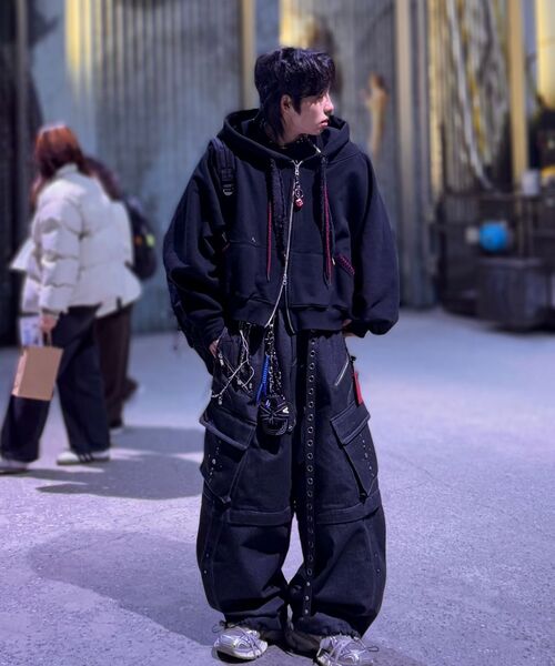 RSSC(アールエスエスシー)の「DENIM STRAP CROP HOOD ZIPUP - BLACK(パーカー・レディース・その他・1/2)」の10枚目の写真