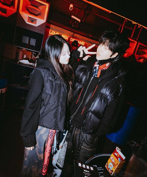RSSC(アールエスエスシー)の「DENIM STRAP CROP HOOD ZIPUP - BLACK(パーカー・レディース・その他・1/2)」の15枚目の写真