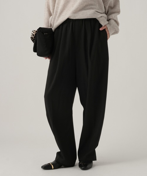 Elura（エルーラ）の「裾タックカーブパンツ/621811（その他パンツ・レディース・ホワイト/ブラック/ブラウン・FREE）」の2枚目の写真