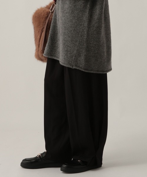 Elura（エルーラ）の「裾タックカーブパンツ/621811（その他パンツ・レディース・ホワイト/ブラック/ブラウン・FREE）」の17枚目の写真