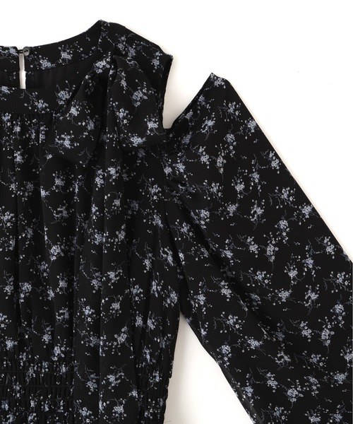 JILL by JILL STUART(ジルバイジルスチュアート)の「◇小花柄ボウタイワンピース(ワンピース・レディース・ブラック系その他/ホワイト系その他・FREE)」の9枚目の写真