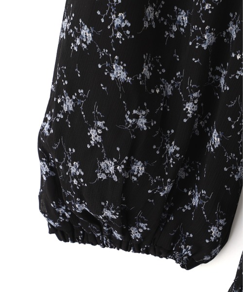 JILL by JILL STUART(ジルバイジルスチュアート)の「◇小花柄ボウタイワンピース(ワンピース・レディース・ブラック系その他/ホワイト系その他・FREE)」の10枚目の写真
