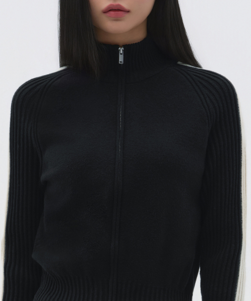 MUSINSA STANDARD WOMAN（ムシンサスタンダードウーマン）の「ウィメンズトラックニットジップアップ[ブラック]（ニット/セーター・レディース・その他・SMALL/MEDIUM/LARGE）」の3枚目の写真
