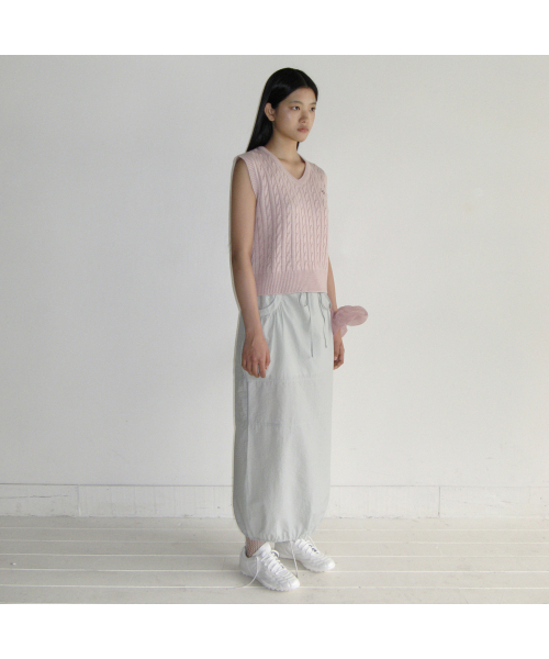SINOON（シヌーン）の「FISHER SLIT CABLE KNIT VEST (BABY PINK)（ベスト・レディース・ライトピンク・FREE）」の3枚目の写真