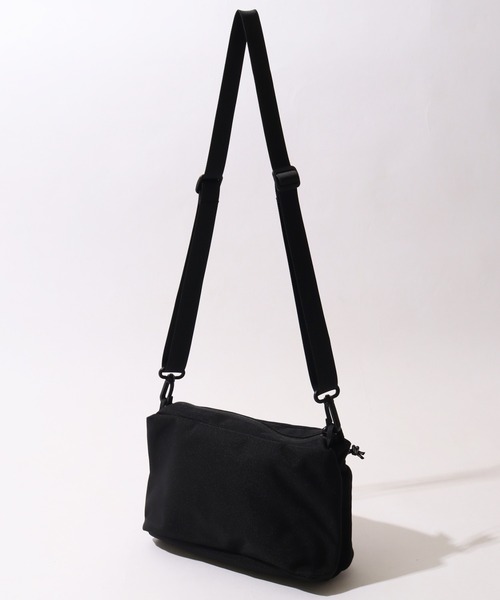 セール】【DUCKSTER/ダックスター】キャラクター刺繍 横型ショルダー