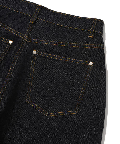 Retriever Club（レトリーバークラブ）の「SIDE POINT DENIM SHORTS [RAW INDIGO]（その他パンツ・メンズ・その他・SMALL/MEDIUM/LARGE）」の6枚目の写真