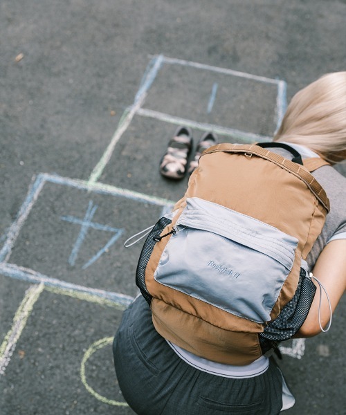 ROCKFISH WEATHERWEAR(ロックフィッシュウェザーウェア)の「NYLON BACKPACK(バックパック/リュック・レディース・ブラック/ピンクベージュ/チャコール/キャメル・FREE)」の20枚目の写真