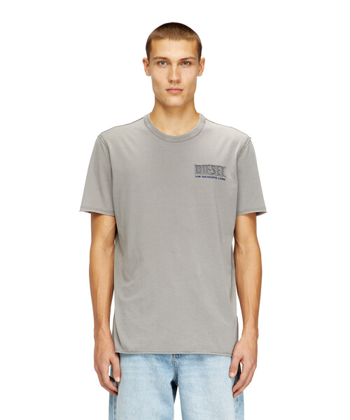 DIESEL（ディーゼル）の「メンズ Tシャツ T-RAWJUST-V1（Tシャツ/カットソー・メンズ・グレー系その他/ベージュ・LARGE/XXX-LARGE/SMALL/X-SMALL/X-LARGE/XX-LARGE/MEDIUM）」の2枚目の写真