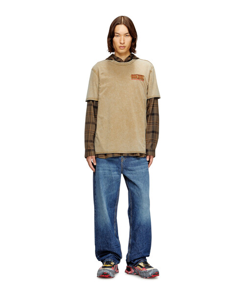 DIESEL（ディーゼル）の「メンズ Tシャツ T-RAWJUST-V1（Tシャツ/カットソー・メンズ・グレー系その他/ベージュ・LARGE/XXX-LARGE/SMALL/X-SMALL/X-LARGE/XX-LARGE/MEDIUM）」の4枚目の写真