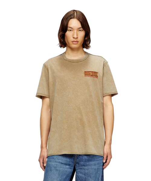 DIESEL（ディーゼル）の「メンズ Tシャツ T-RAWJUST-V1（Tシャツ/カットソー・メンズ・グレー系その他/ベージュ・LARGE/XXX-LARGE/SMALL/X-SMALL/X-LARGE/XX-LARGE/MEDIUM）」の6枚目の写真