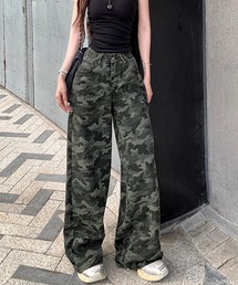 NANEA（ナネア）の「迷彩柄ワイドパンツ（デニムパンツ）」