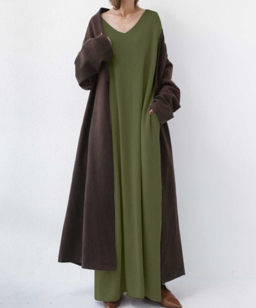 Flugge(フラッジー)の「Vネックゆったりロングワンピース(ワンピース・レディース・グレー/ブラック/カーキ・LARGE/MEDIUM)」の6枚目の写真