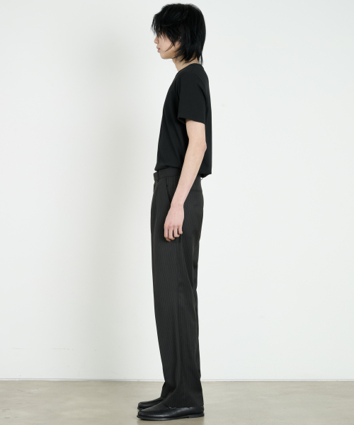 DUSTYWHITE(ダスティーホワイト)の「ブラックストライプテーラードスラックス(スラックス・メンズ・その他・SMALL/MEDIUM/LARGE)」の3枚目の写真