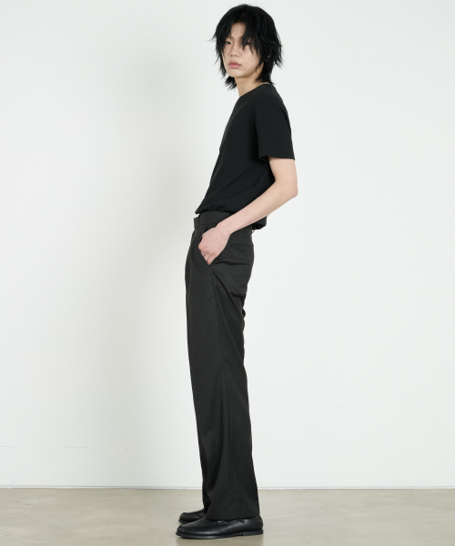 DUSTYWHITE(ダスティーホワイト)の「ブラックストライプテーラードスラックス(スラックス・メンズ・その他・SMALL/MEDIUM/LARGE)」の5枚目の写真