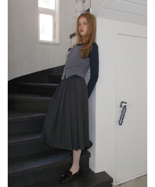 ETMON（エトモン）の「Multi-Way Pleats Skirt, Charcoal（スカート・レディース・その他・F）」の5枚目の写真