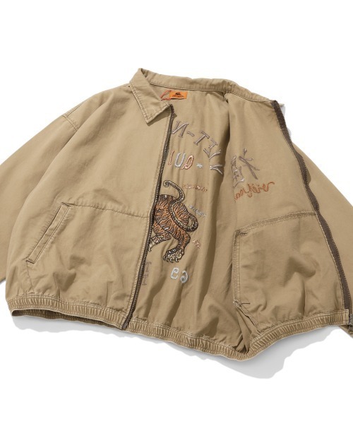 KRIFF MAYER(クリフメイヤー)の「スーベニアベトジャン(スカジャン・メンズ・ベージュ/チャコール/オリーブ/ブルー/オフホワイト・X-LARGE/LARGE/MEDIUM)」の16枚目の写真