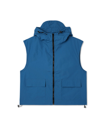 APOSTROPHE COMMA（アポストロフィコンマ）の「ゴフコア ナイロン フードベスト_ブルー（ベスト）」
